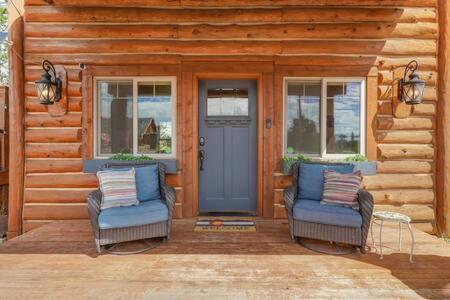 Cabin~Views~Heart Of Town~W&D~Fireplace~Kitchen وودلاند بارك المظهر الخارجي الصورة