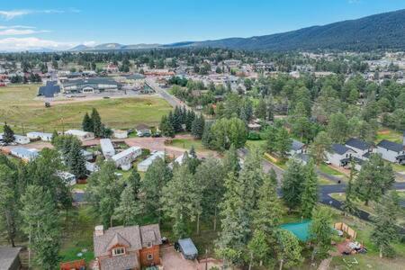 Cabin~Views~Heart Of Town~W&D~Fireplace~Kitchen وودلاند بارك المظهر الخارجي الصورة