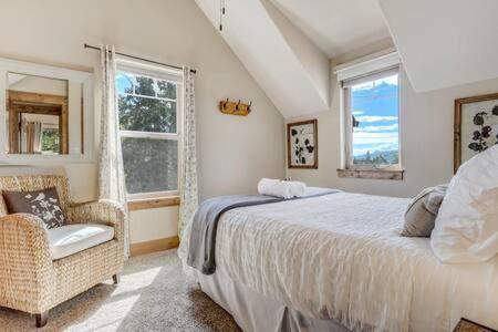 Cabin~Views~Heart Of Town~W&D~Fireplace~Kitchen وودلاند بارك المظهر الخارجي الصورة